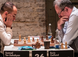 Սամվել Տեր-Սահակյանը հաղթում է և շրջանցում Լևոն Արոնյանին. 2021 FIDE Chess.com Grand Swiss