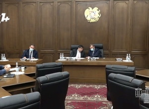 Вы уйдете в отставку или нет? Теванян - Ваану Керобяну