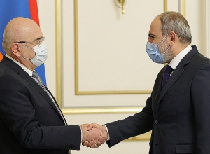 Никол Пашинян встретился с председателем КС Грузии