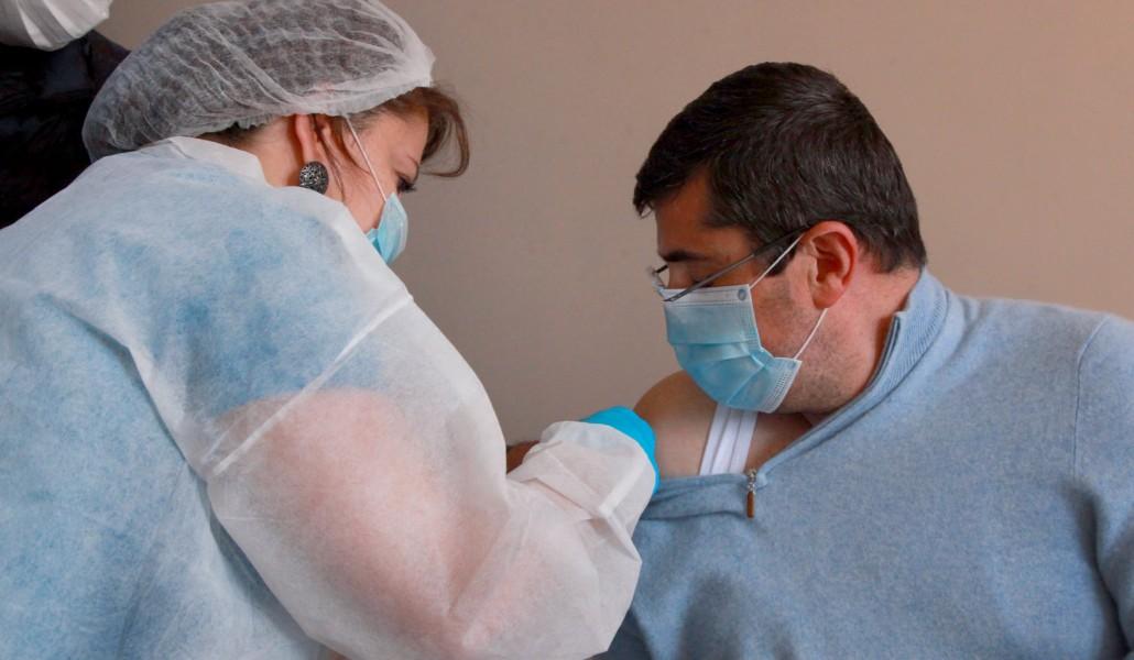 Արայիկ պատվաստվել