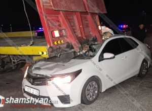Մեծամորի ոստիկանապետը Toyota-ով մխրճվել է Volvo-ի ավտոքարշակի հետնամասի մեջ, նա հոսպիտալացվել է. shamshyan.com