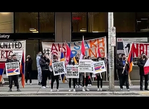 Демонстрация армянской молодежи Канады перед посольством Азербайджана