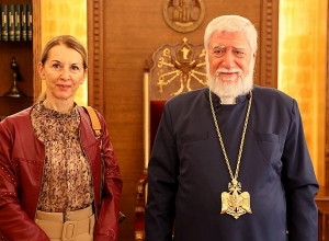 Արամ Ա. կաթողիկոսն ընդունել է Լիբանանում Իտալիայի դեսպան Նիգոլեթա Պոմպարտիէրին