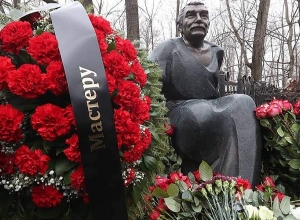 Բացվել է Արմեն Ջիգարխանյանի հուշարձանը