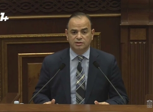 Когда диаспора может участвовать в выборах в РА? Вопрос Багратяна Синаняну