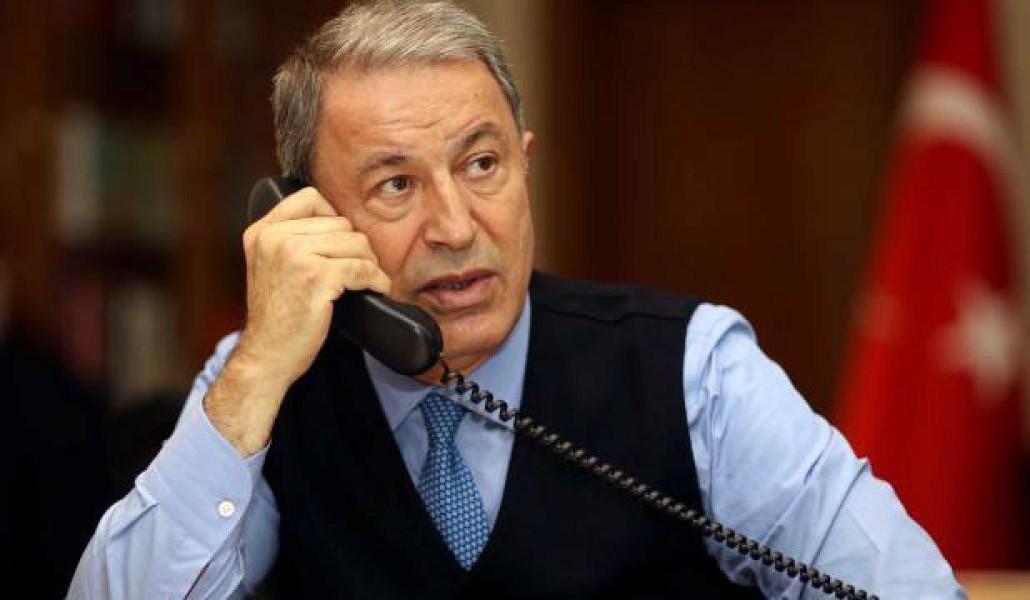 milli_savunma_bakani_akar_filipinli_mevkidasi_lorenzana_ile_telefonda_gorustu_1633101533_9421