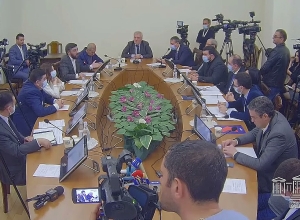 Ես՝ գնդապետի որդի, ԶՈՒ սպա, չեմ մտածում զինծառայողների մասին, իսկ դուք մտածում եք․ չեմ հասկանում