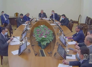 Անձնագրերում երկրի փոխարեն ծննդավայր նշելն արտերկրում խնդիր չի՞ առաջացնի․ Նազարյանը՝ Ֆիդանյանին