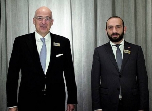 Арарат Мирзоян обсудил с главой МИД Греции вопрос нагорно-карабахского конфликта, военнопленных