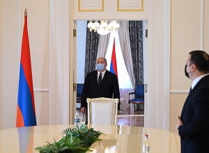 В резиденции президента состоялась церемония принятия присяги судей