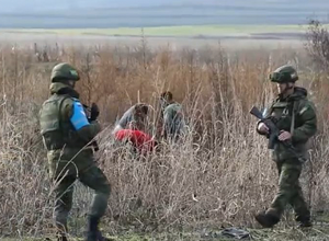 Խաղաղապահներն ապահովել են անվտանգությունը ԼՂ շրջաններում խաղողի այգիների վերատնկման ժամանակ