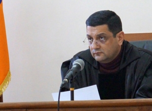 Դատավոր Մեսրոպ Մակյանի ինքնաբացարկի  պատճառը