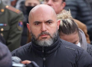 Հայ ժողովրդից գաղտնի հերթական պրոցեսն է գնում, վայելեք. Աշոտյան