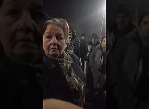 Շիրակի մարզպետարանի մոտ էին հավաքվել գերեվարվածների հարազատները. նրանք փողոցներ են փակել