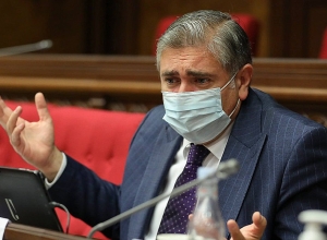 Родители требуют, чтобы Пашинян участвовал в слушаниях: Артур Хачатрян