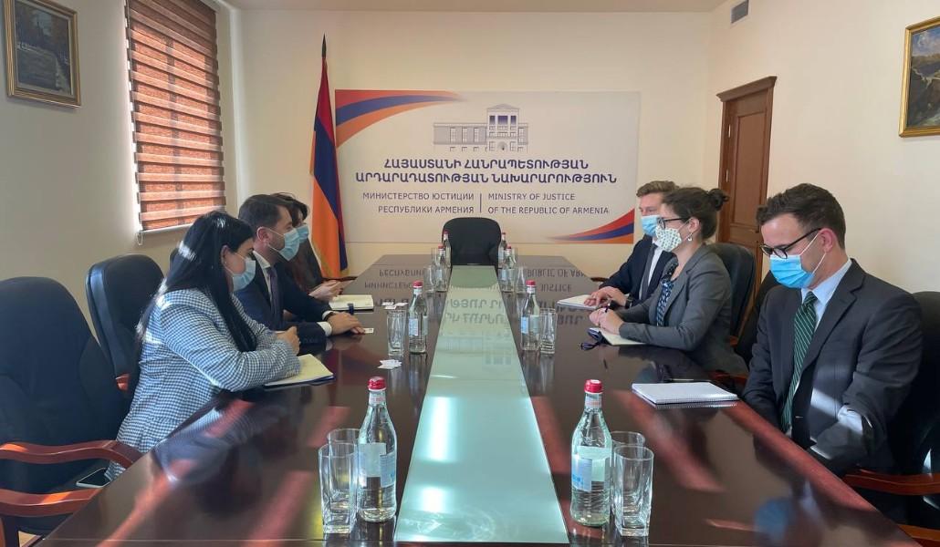 ՆԱԽԱՐԱՐ