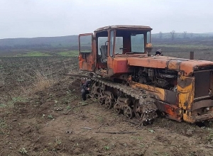 Ռուս խաղաղապահների միջնորդությամբ Ամարասում հանվել է դաշտում մնացած տրակտորը