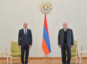 Նախագահ Արմեն Սարգսյանն ընդունել է Հայաստանում Բելառուսի դեսպան Ալեքսանդր Կոնյուկին
