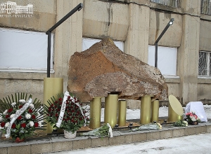 «Քարե երգեհոն․ օկտավա» անունը կրող հուշակոթող՝  պոլիտեխնիկի Գյումրու մասնաճյուղի զոհված յոթ ուսանողների հիշատակին