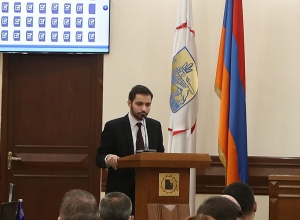 Մարությանի կինը շատ էր միջամտում. Արմեն Գալջյան