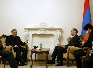 ԱՔ քարտուղարը իրանցի պատգամավորների հետ խոսել է Երևան-Նախիջևան-Ջուլֆա երկաթգծի կարևորությունից