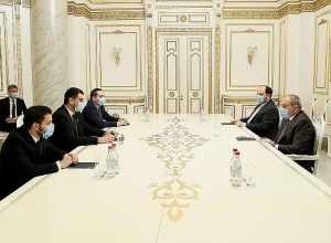 Премьер-министр принял новоизбранного мэра Еревана