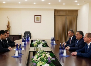 Երևանի նորընտիր քաղաքապետը առաջին աշխատանքային հանդիպումն է ունեցել