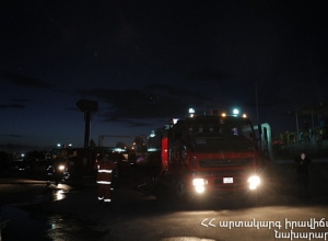 Հրդեհ Երևանի շենքերից մեկի 9-րդ հարկում․ փրկարարները տարահանել են 40 բնակչի․ (թարմացված)