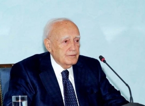 МИД РА выразил соболезнования в связи с кончиной экс-президента Греции Каролоса Папулиаса