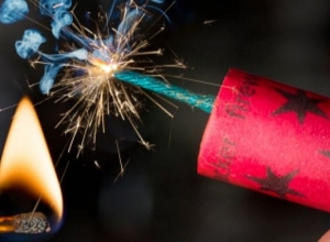 Երեխաներին զերծ պահել զանազան ճայթռուկներից, պայթուցիկ սարքերից