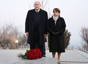 Армен Саркисян с супругой Нуне Саркисян посетили «Ераблур»