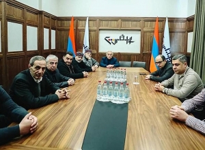 «Պատիվ ունեմ»-ի պատգամավորները հանդիպում են ունեցել մի շարք գործիչների հետ