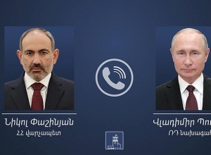 Никол Пашинян провел телефонный разговор с Владимиром Путиным