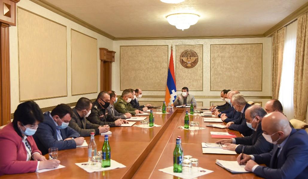 110122YndlaynvatsKhorhrdakcutyun