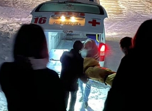 «Միայնակ կինն արագ հոսպիտալացվել է, վաղն առավոտյան կիրականացվեն անհրաժեշտ հետազոտություններ»․ Շիրակի մարզպետ