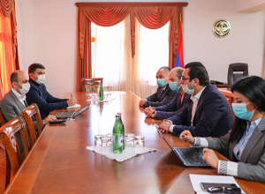Արտակ Բեգլարյանն Արցախի զարգացմանը միտված ծրագրեր է քննարկել «Ջենեսիս Արմենիա» կենտրոն-հիմնադրամի պատվիրակության հետ