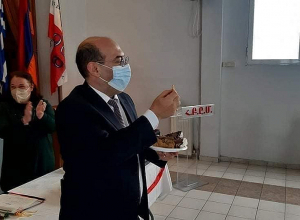 Դեսպանը մասնակցել է գաթայի կտրման արարողությանը