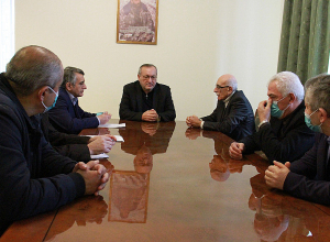 Արթուր Թովմասյանը հանդիպել է «Արցախի փրկություն» շարժման ակտիվիստներին