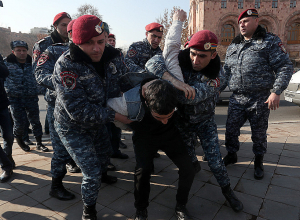 Полиция задержала участника акции