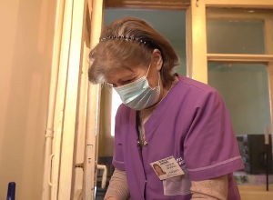 Միայնակ տարեցների խնամքի ծրագրերը շարունակվում են