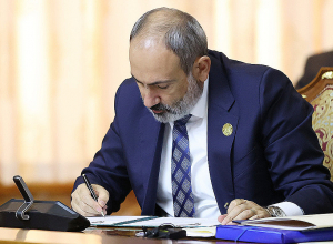 Никол Пашинян приступил к работе