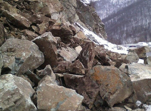 Քարաթափման վտանգ Ոսկեպար-Նոյեմբերյան միջպետական ավտոճանապարհին