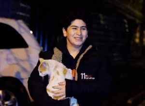 Երեխան շնորհակալություն է հայտնել Արցախի փրկարարներին իր կատվին ծառից իջեցնելու համար