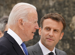 Բայդենը ևս մեկ հեռախոսազրույց է ունեցել Մակրոնի հետ