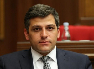 Գևորգ Սիմոնյանն ազատվել է ՀՀ առողջապահության նախարարի տեղակալի պաշտոնից