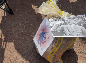 Մի պարկ կարտոֆիլ՝ «կոլխոզի նախագահին»․ բողոքի ակցիա Լուկաշենկոյի դեմ