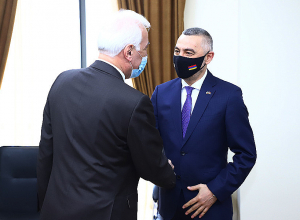 Министр Ваагн Хачатурян принял посла Болгарии Калина Васильева Анастасова