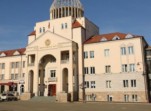 Արցախի ԱԺ 3 խմբակցություններ ողջունում են Դոնբասի զույգ հանրապետությունների ճանաչումը