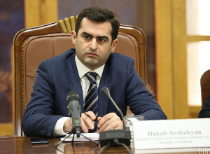Հակոբ Արշակյանն ընդունել է «Եվրանեսթ» ԽՎ-ի համանախագահ Անդրիուս Կուբիլիուսի գլխավորած պատվիրակությանը