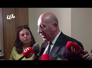 Брифинг заместителя министра обороны Армана Саркисяна: ПРЯМОЙ ЭФИР